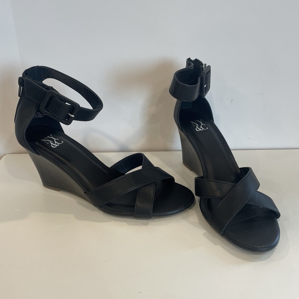 New York & Co Black New Ki Wedge Sandal Open Toe Ankle Strap Women's size 9